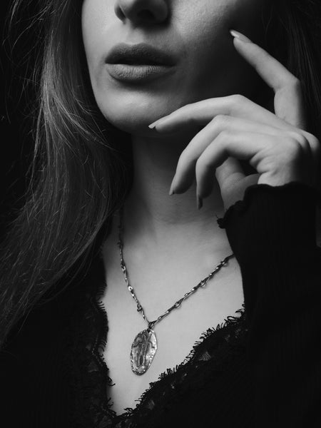 Hossa Necklace